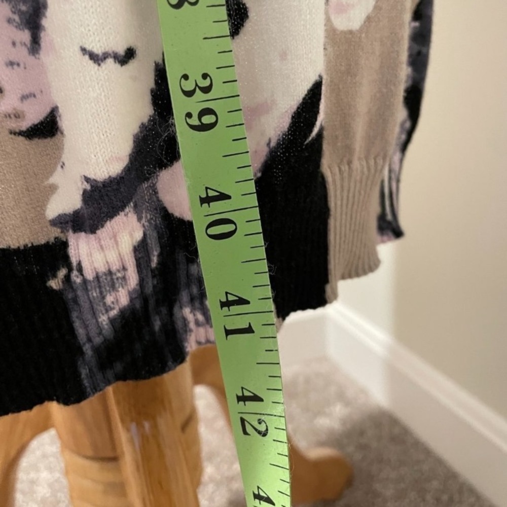 Cardigan Sweater knee length by‎ The Limited. Lightweight sweater Size Small. - Picture 5 of 11